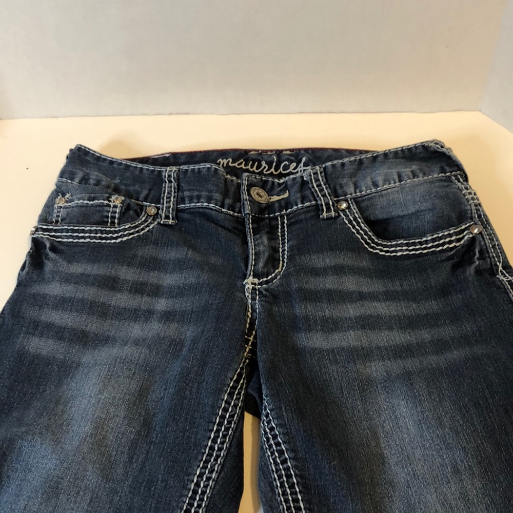 Maurice’s Denim Capris with White Stitching - Picture 8 of 8